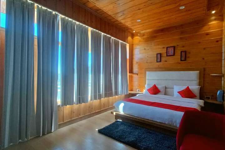 Room 4 of 21