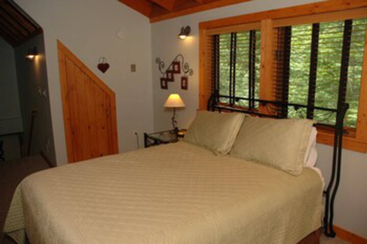 Room 145 of 250