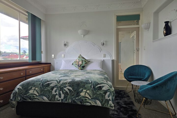 Room 12 of 70