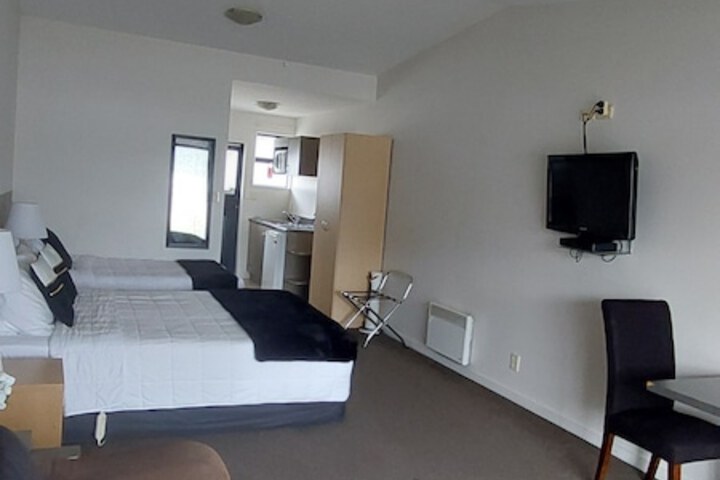 Room 13 of 49