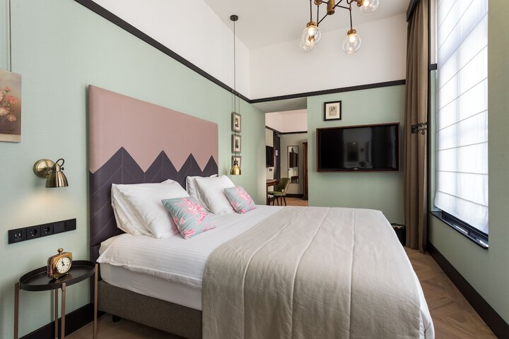 Room 15 of 75