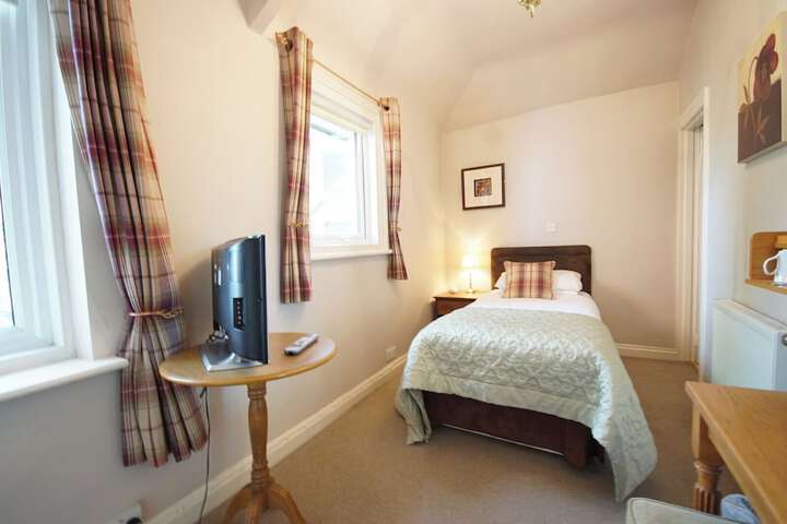 Room 8 of 35