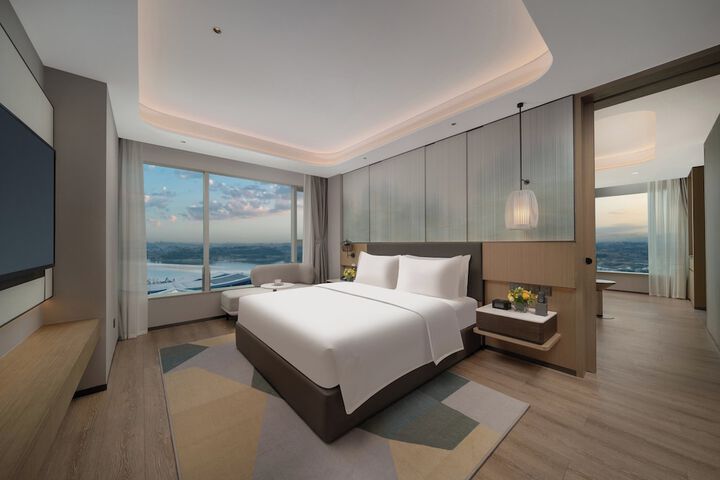 Room 8 of 67