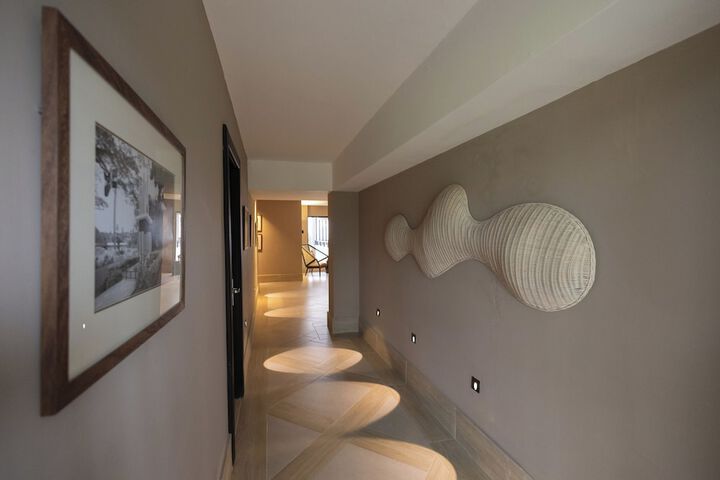 Room 44 of 71