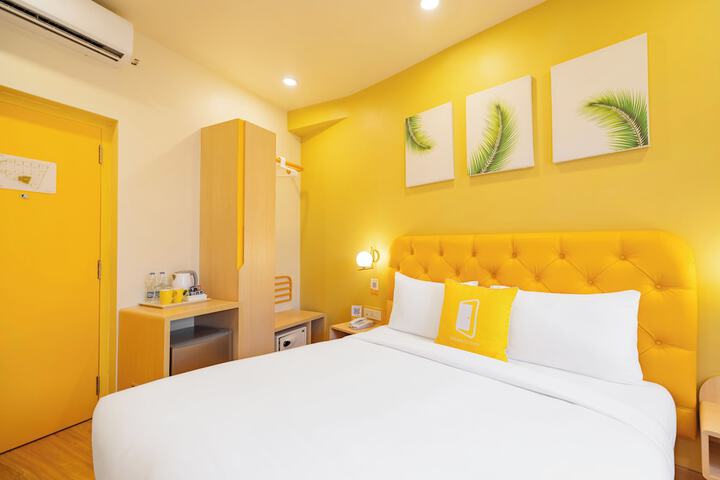 Room 8 of 27