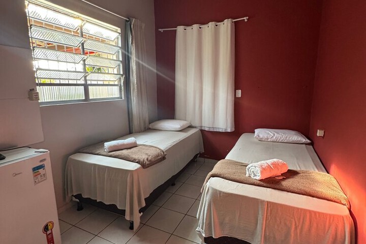 Room 6 of 32