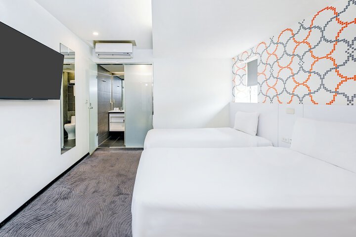 Room 48 of 83