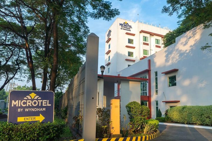 Hotel 41 of 42
