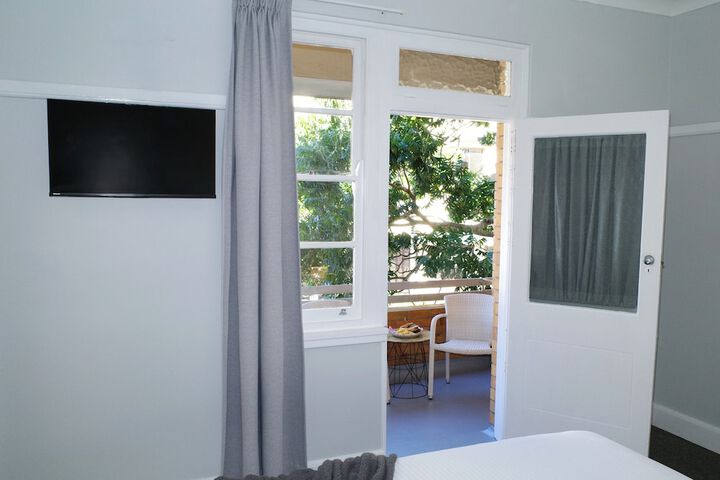 Room 18 of 49