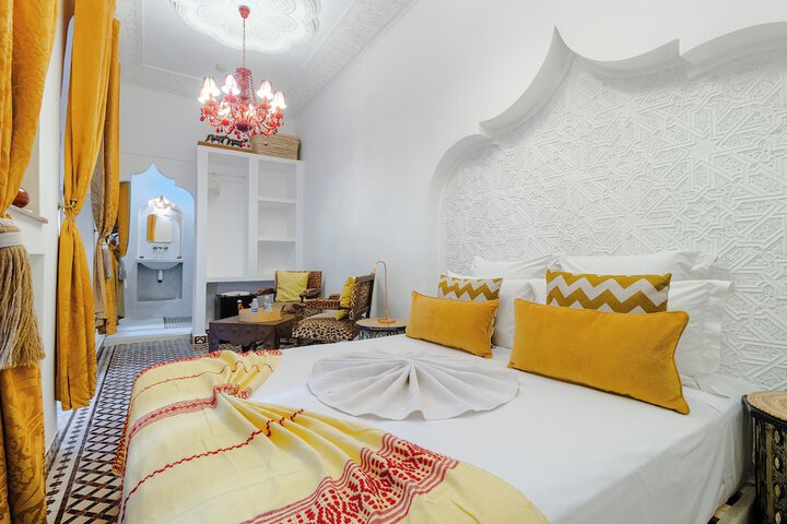 Room 5 of 48
