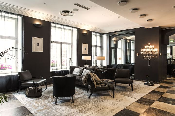 Lobby Photos