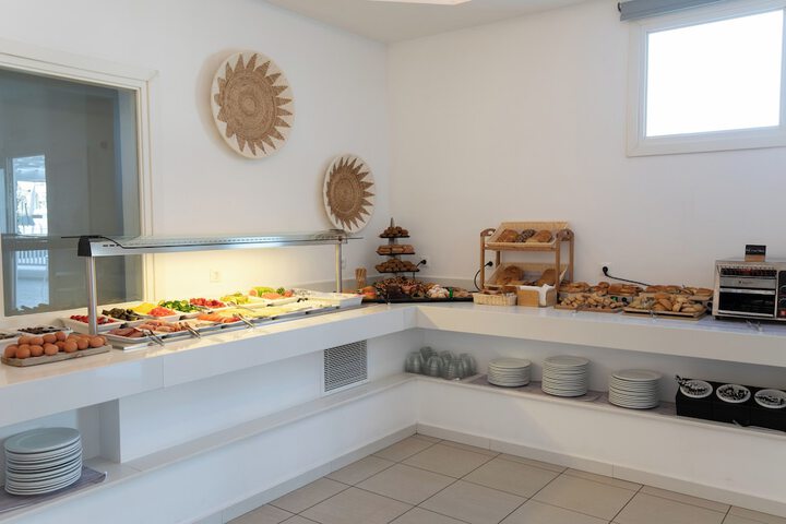 Breakfast/Coffee Service 89 of 144