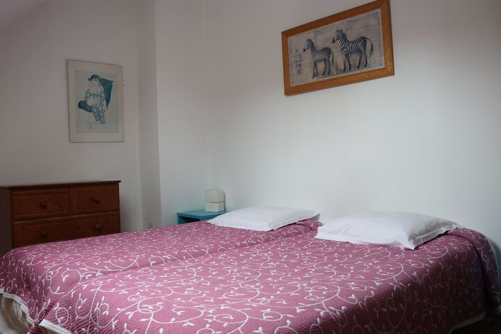 Room 46 of 145