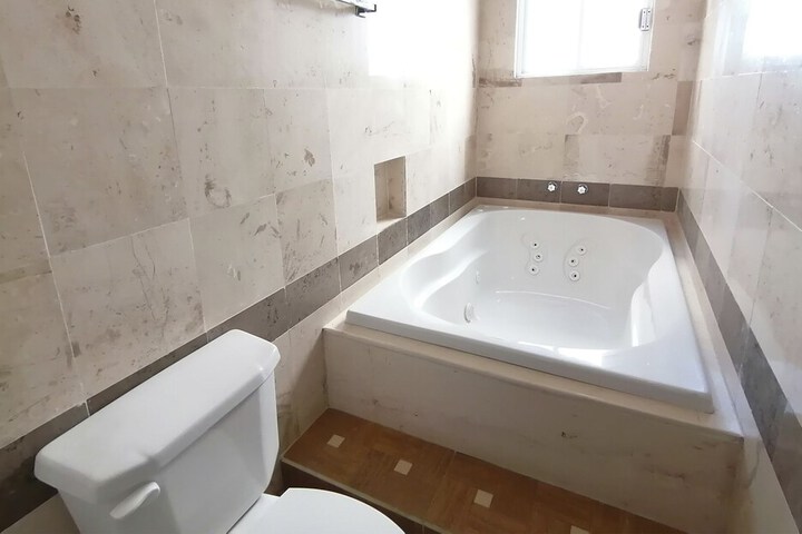 Room 14 of 29