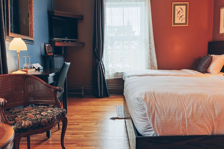 Room 50 of 144