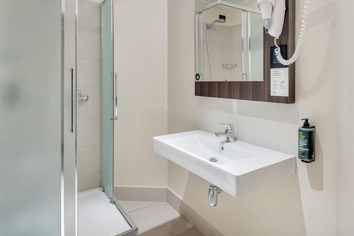 Clean Restrooms