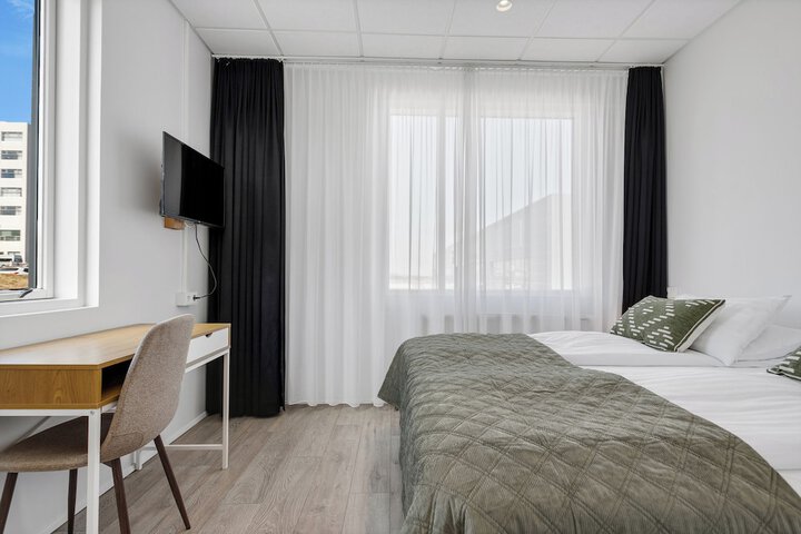 Room 5 of 26