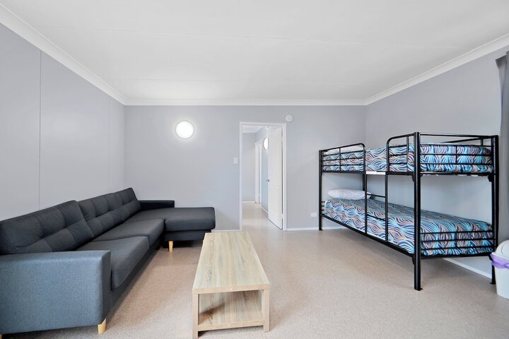 Room 26 of 42