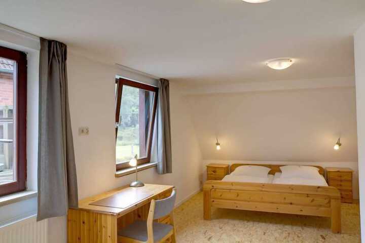 Room 17 of 43