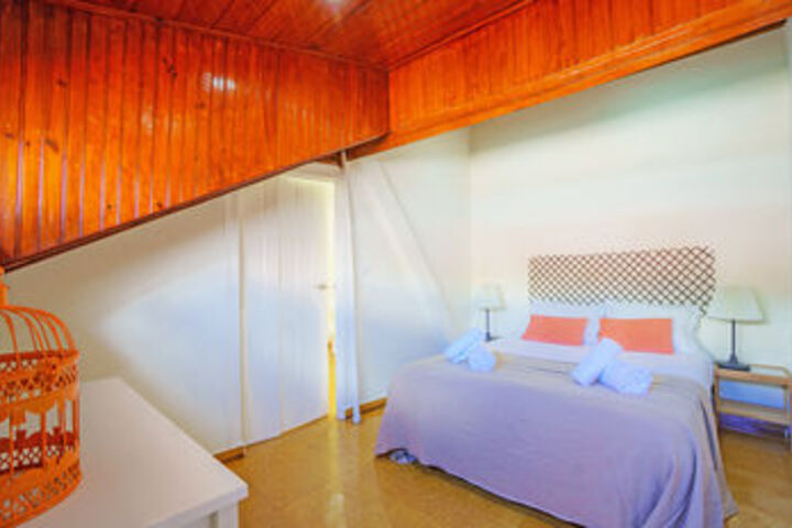 Room 20 of 147