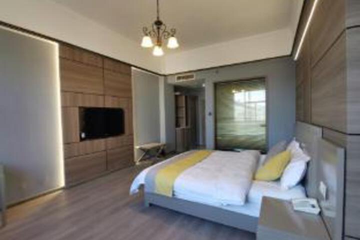 Room 19 of 21