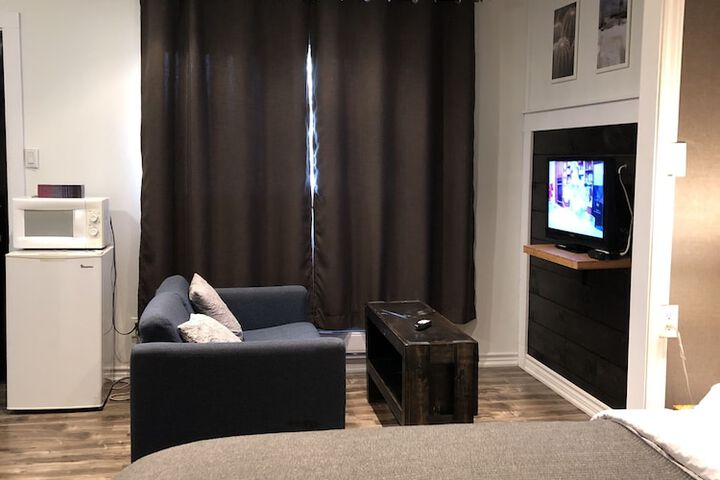 Room 43 of 73