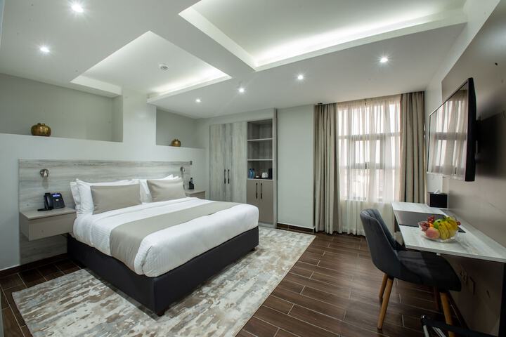 Room 13 of 47