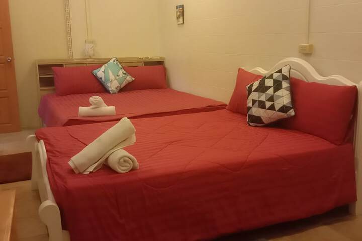 Room 28 of 61