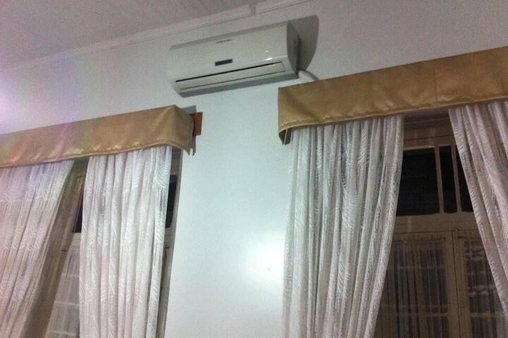 Room 20 of 28