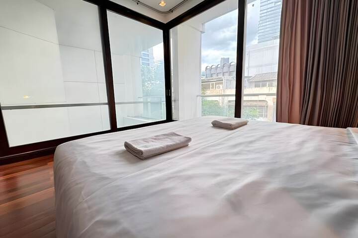Room 10 of 23
