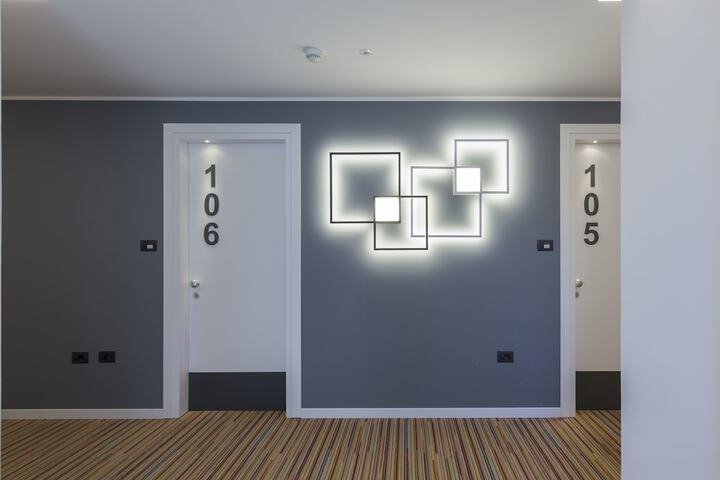 Ballroom/Hall 46 of 50