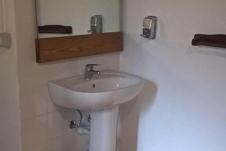 Room 14 of 38