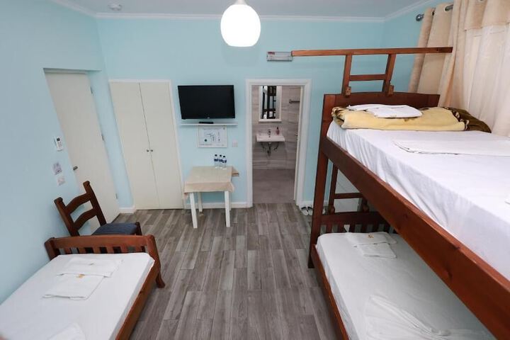 Room 64 of 122