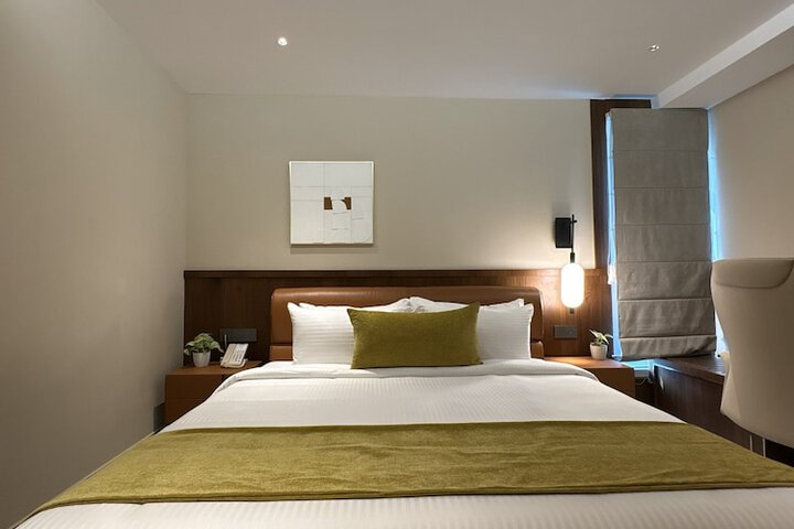 Room 38 of 74