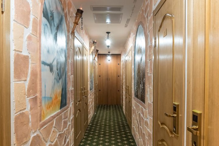 Hotel Interior 4 of 25