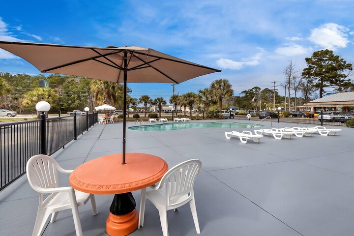 Hotel with Pool