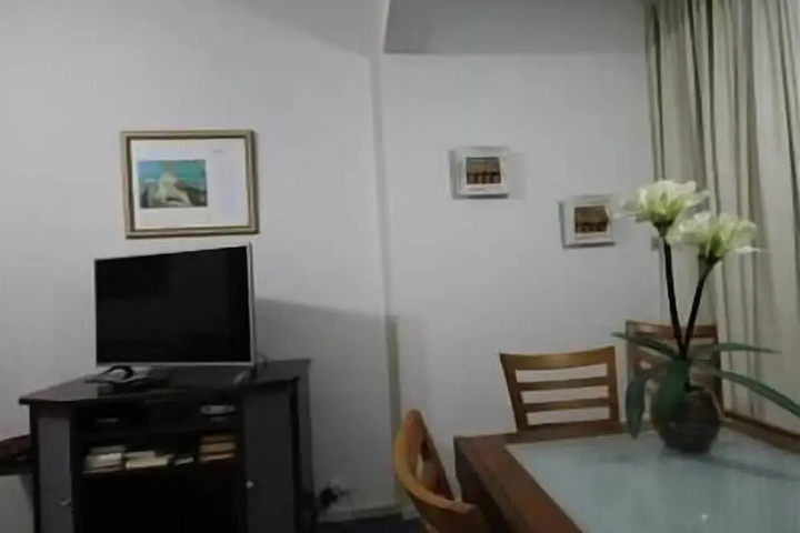 Room 2 of 15