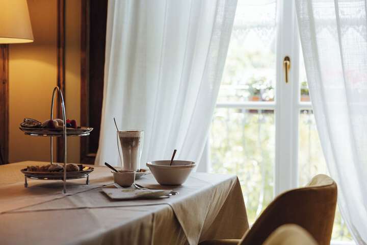 Breakfast/Coffee Service 77 of 100
