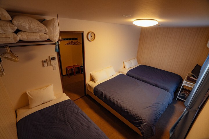 Room 9 of 54