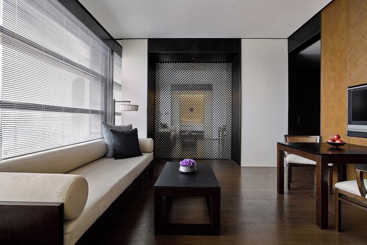 Room 50 of 141