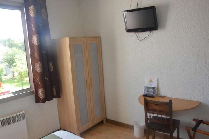 Room 12 of 49