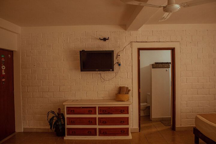 Room 30 of 42