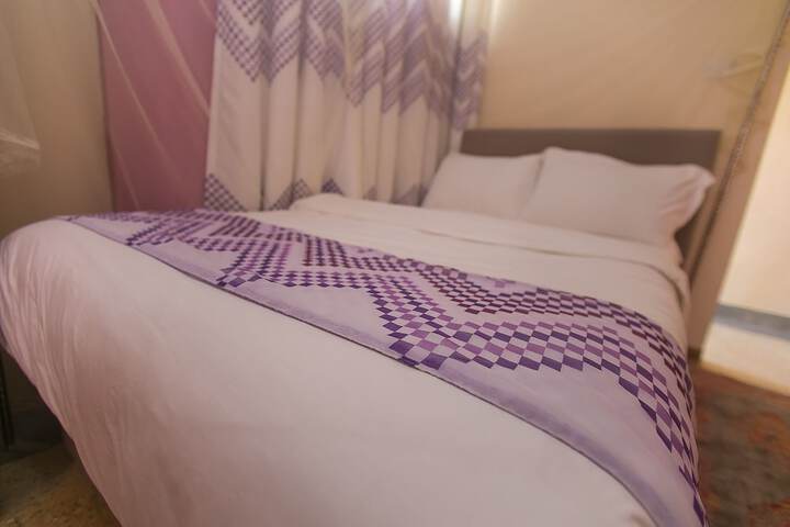 Room 26 of 163