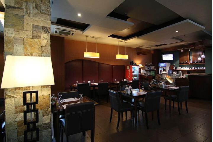 Century 21 Hotel Iloilo