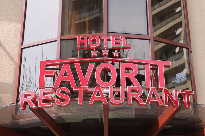 Hotel 90 of 93