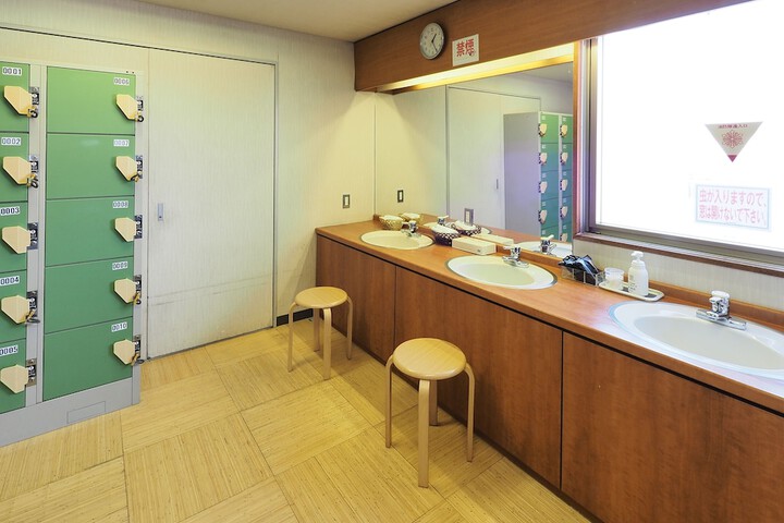 Room 55 of 102