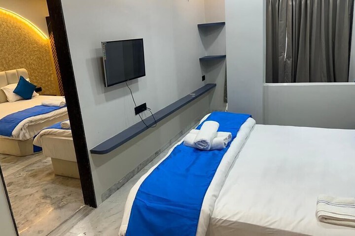 Room 15 of 43