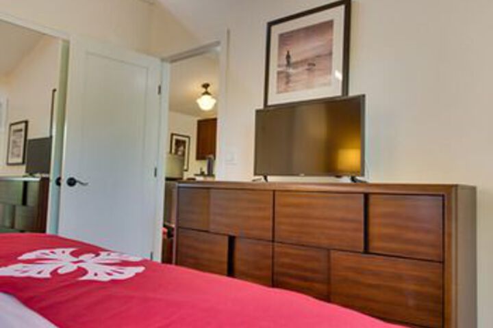 Room 11 of 26