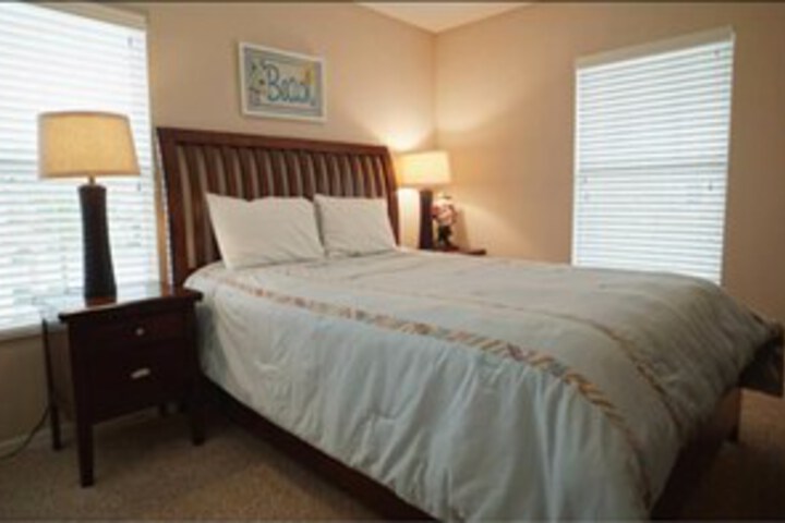 Room 2 of 62