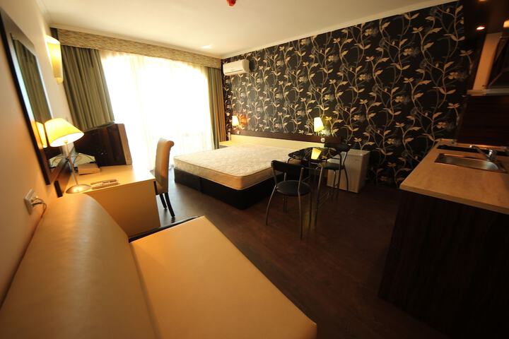 Room 22 of 36